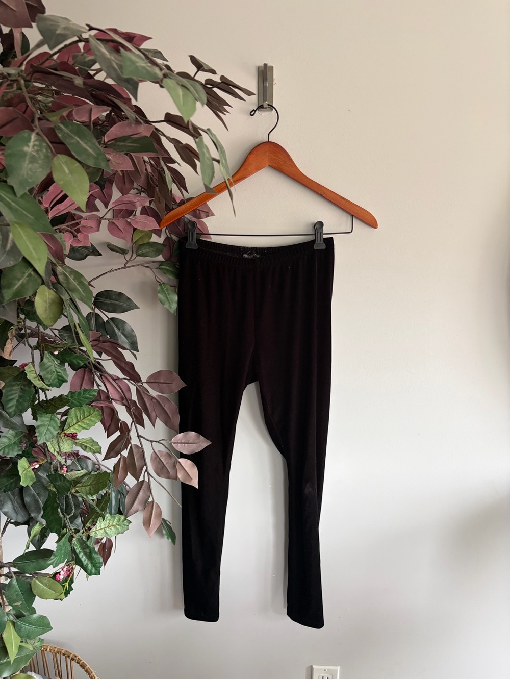 Eileen Fisher Petite Black Velvet Leggings